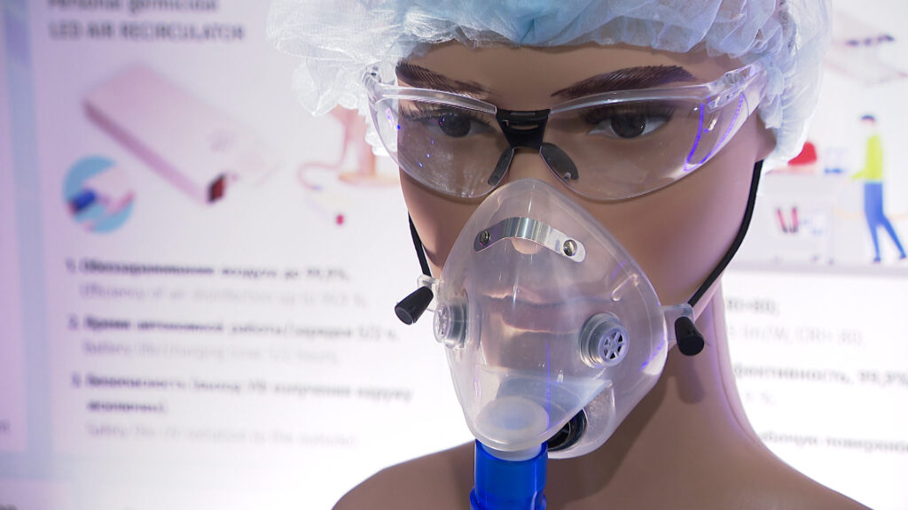 Белорусы создали маску-убийцу коронавируса Белорусы создали маску-убийцу коронавируса