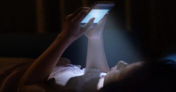 Лайфхак: как перестать пользоваться смартфоном перед сном