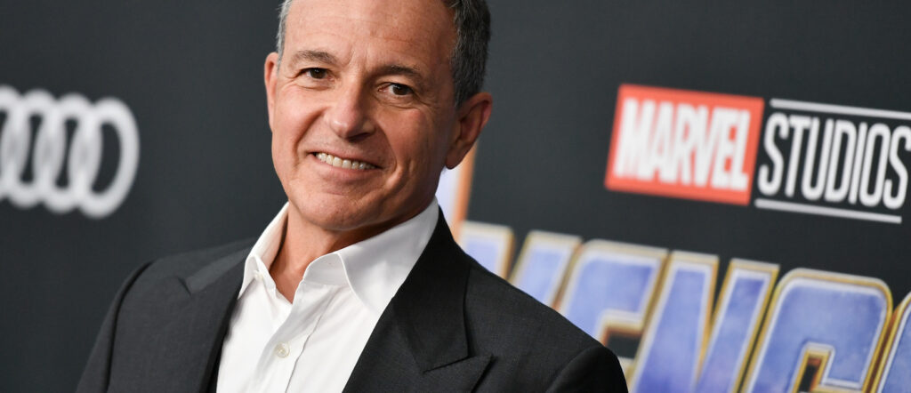 Disney снова возглавил Боб Айгер, он будет спасать компанию