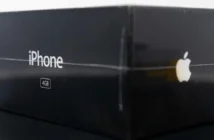 Запечатанный оригинальный iPhone продан на аукционе за 190 тысяч долларов