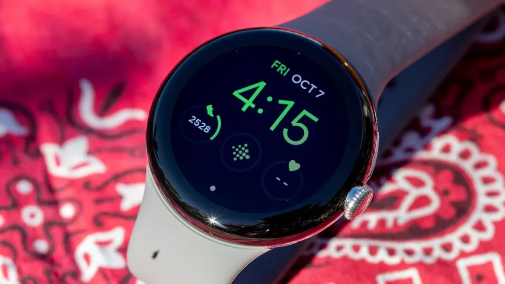 Google: Pixel Watch при разбитом экране можно только выбросить