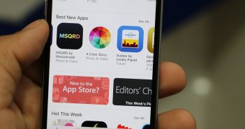 Apple открывает App Store для конкурентов, но не сдает позиций