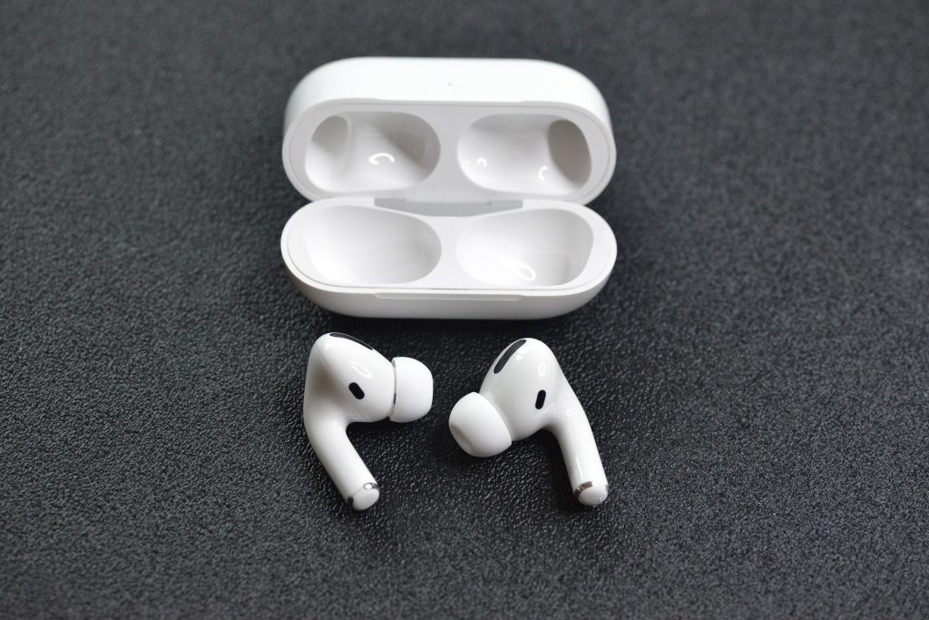 Apple готовит революционный режим слухового аппарата для AirPods Pro Apple готовит революционный режим слухового аппарата