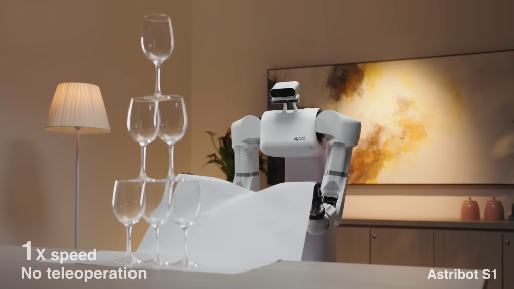 Китайский робот S1 с ИИ демонстрирует человеческую ловкость и точность