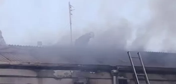 В автосервисе на севере Москвы произошел крупный пожар