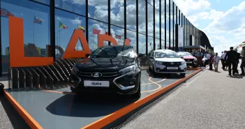 АвтоВАЗ запускает массовое производство Lada Aura