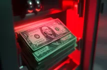 Доллар впервые за два года превысил 108 рублей: что происходит с рублем?