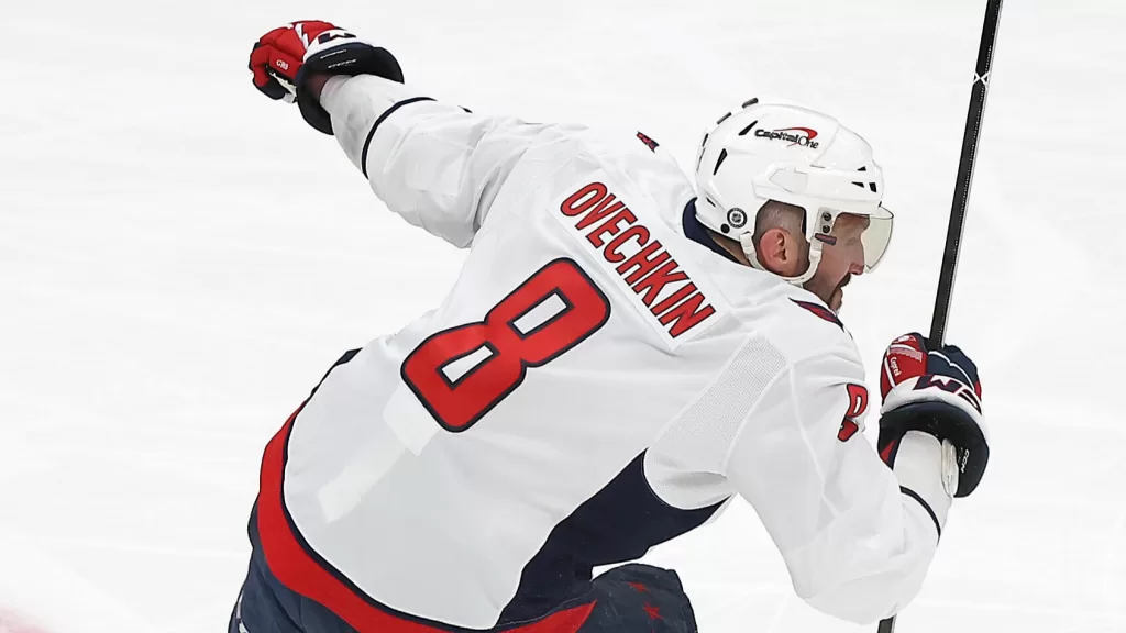 Александр Овечкин превзошел "вечный" рекорд Уэйна Гретцки
