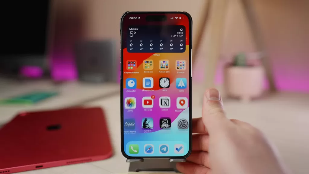 iOS 18.4 не только разряжает iPhone, но и полностью ломает CarPlay