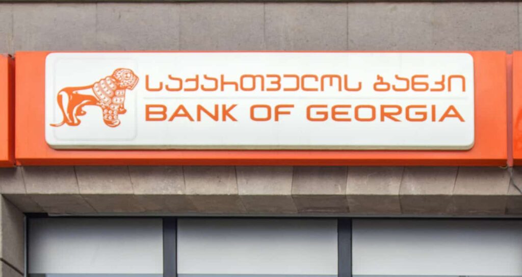 Грузинский банк перекрыл россиянам доступ к товарам дороже 300 евро