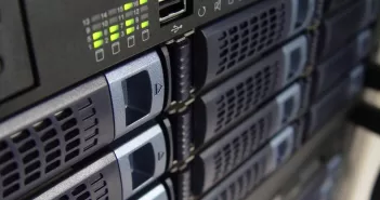 Зачем бизнесу нужен VPS-сервер: простыми словами о гибкой инфраструктуре