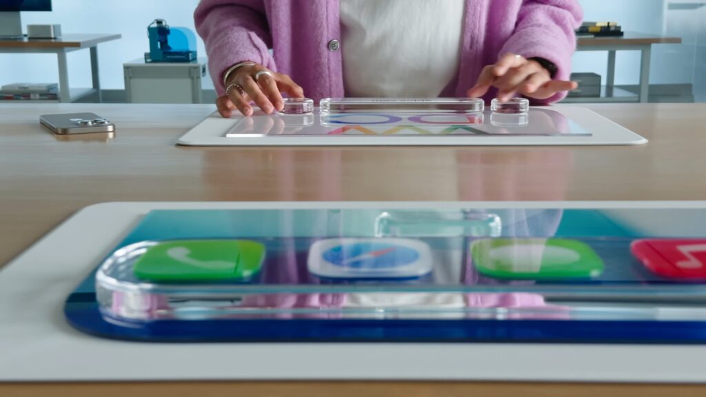 Apple превратила все устройства в стеклянные панели Apple превратила все устройства в стеклянные панели