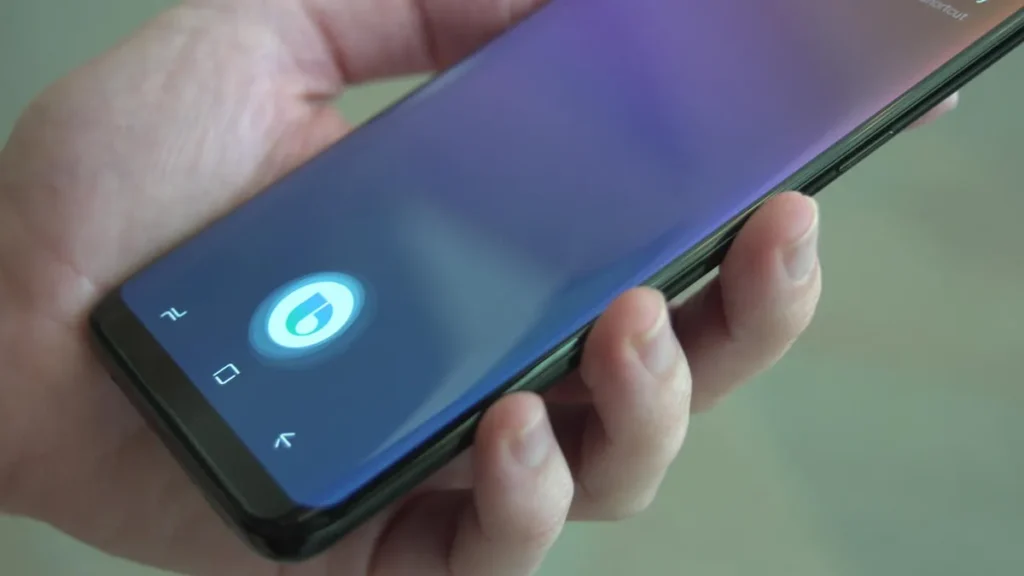 Galaxy S25 зависает во время звонков из-за ошибки в Bixby