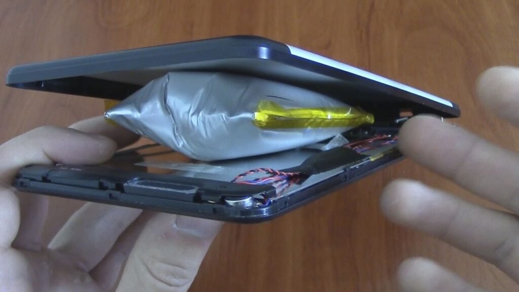 Samsung Galaxy S25 взорвался при зарядке: возвращаются ли проблемы батарей Galaxy Note 7