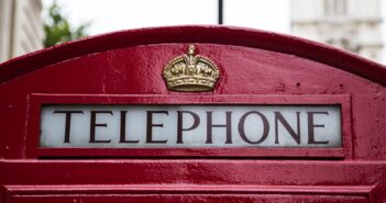 В Британии начались массовые увольнения из-за ИИ