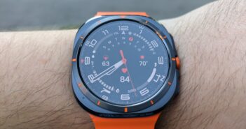 Умные часы Galaxy Watch научатся блокировать забытые телефоны