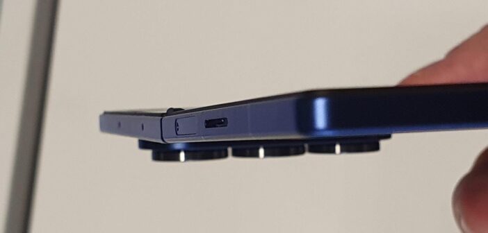 Брак в новом Galaxy Z Fold7: флагман Samsung не раскрывается полностью