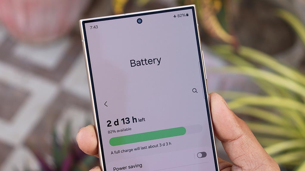 Samsung улучшила батарею Galaxy на 400% новым патчем