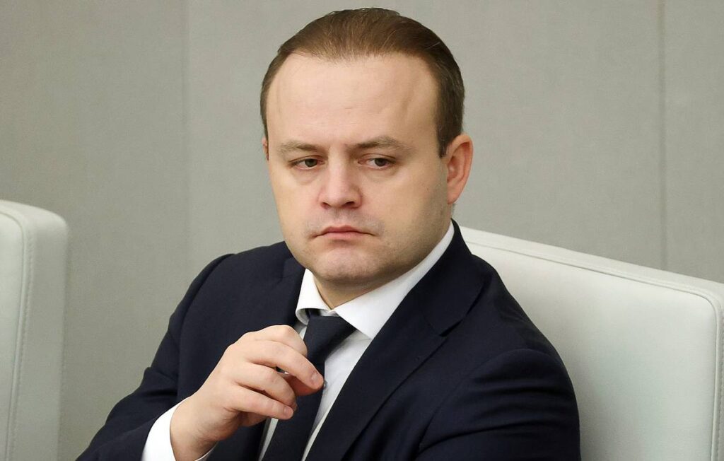 Владислав Даванков: "Раньше людям подбрасывали наркотики теперь будут подбрасывать картинки" Владислав Даванков: "Раньше людям подбрасывали наркотики теперь будут подбрасывать картинки"