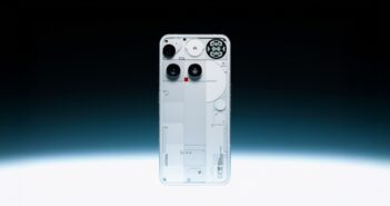 Nothing Phone 3 представлен: смартфон с живой спиной и наушники на 80 часов