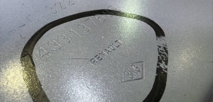 Новая Lada Iskra оказалась не совсем российской: в ней нашли детали от Renault