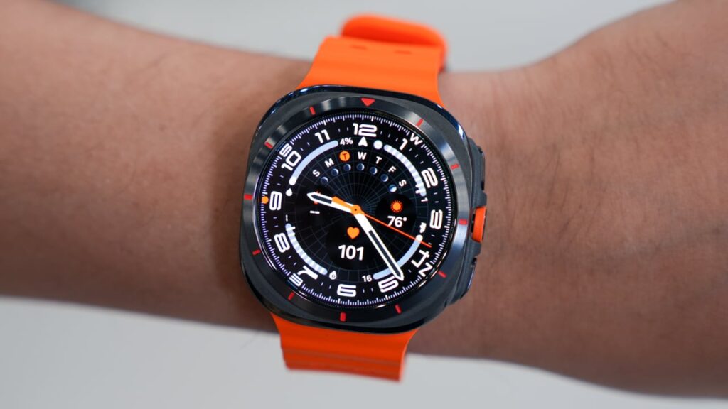 Samsung продает те же часы Galaxy Watch второй год подряд Samsung продает те же часы Galaxy Watch второй год подряд