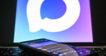 Пенсионерка потеряла 2,5 млн через госмессенджер MAX 