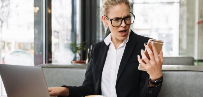 Операторы просят запретить в России звонки в WhatsApp и Telegram