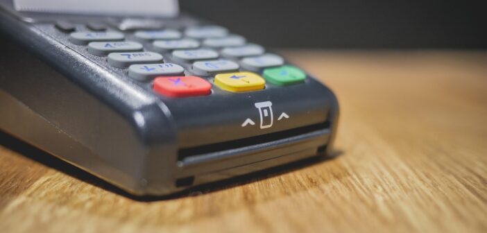 Лишние карты под запрет: россиянам оставят не больше десяти