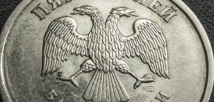 Зарплаты в России бьют рекорды: кому платят больше всех