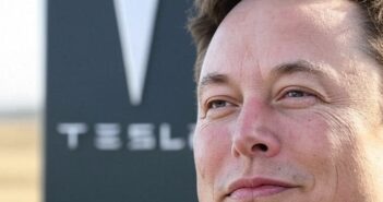 Tesla ставит на кон триллион долларов ради Илона Маска