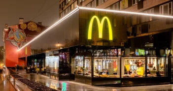 Прощай, McDonald's: россияне больше не скучают по западным брендам