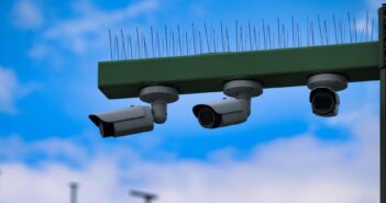 Камеры начали охоту на водителей без ОСАГО: Штраф 800 рублей придет автоматически