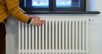 В России меняют правила отопления: тепло в дома начнут давать по-новому