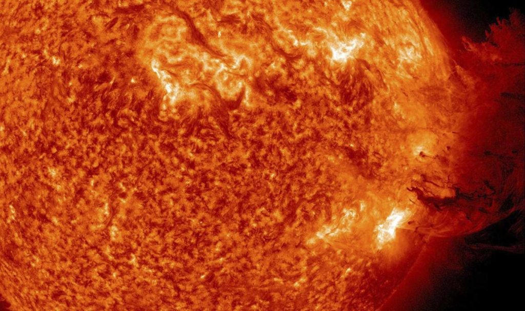 На Землю обрушилась мощнейшая за три месяца магнитная буря