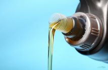 Скандал с Geely вскрыл старую схему: АЗС снова обвиняют в разбавлении бензина