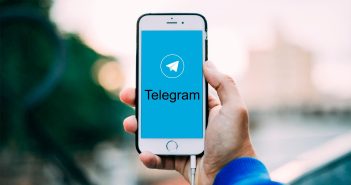 Роскомнадзор подтвердил «ограничение» WhatsApp* и Telegram