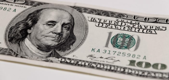 Владельцы iPhone и Samsung переплатили $650 млн, но россиянам компенсация не светит