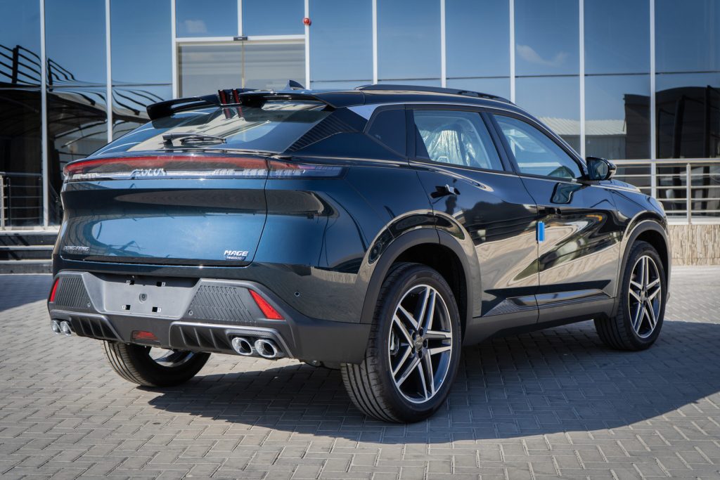 "Авилон" открыл продажи Dongfeng Mage и Huge: Geely и Haval в прицеле