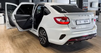 Владелец Lada Granta отсудил у "АвтоВАЗа" 4 миллиона рублей за заводские дефекты