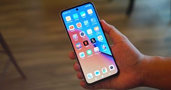 117 часов автономности за копейки: почему Redmi 12 бьет рекорды продаж через два года