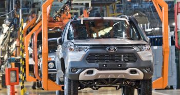 «Где деньги и машины?»: В Госдуме потребовали тотальной проверки «АвтоВАЗа» на фоне обвала продаж и роста цен