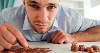 Половина не верит. Россияне назвали скидки «Черной пятницы» искусственными