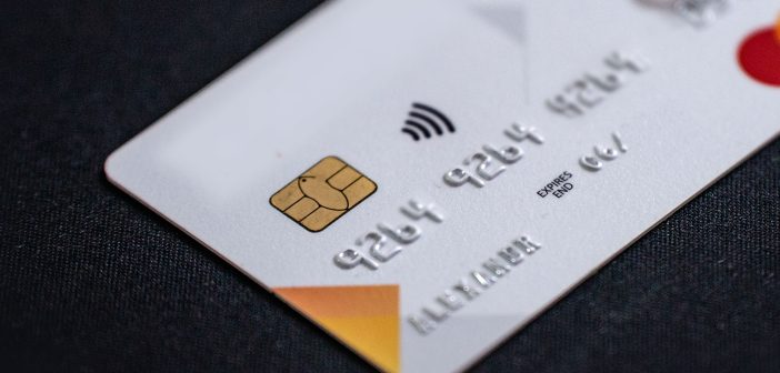 Как оформить денежный перевод на свою карту