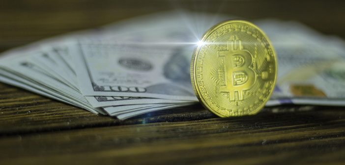 Биткоин отступил ниже $104 000 на фоне фиксации прибыли и охлаждения техсектора