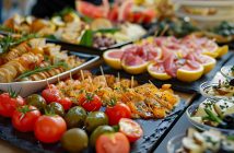 В Госдуме хотят запретить продажу готовых блюд в магазинах