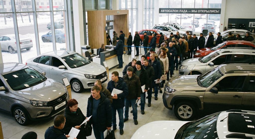 АвтоВАЗ готовится повысить цены на Lada АвтоВАЗ готовится повысить цену на Lada