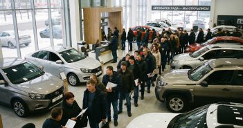 АвтоВАЗ готовится повысить цену на Lada