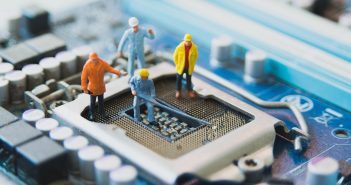 Как правильно выбрать материнскую плату для компьютера в 2025-2026 году