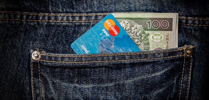 Банки начали блокировать россиян за переводы самим себе